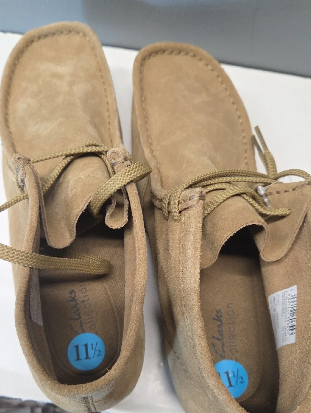 Clarks Men's Chukka Boots in Tan Suede Size 11.5